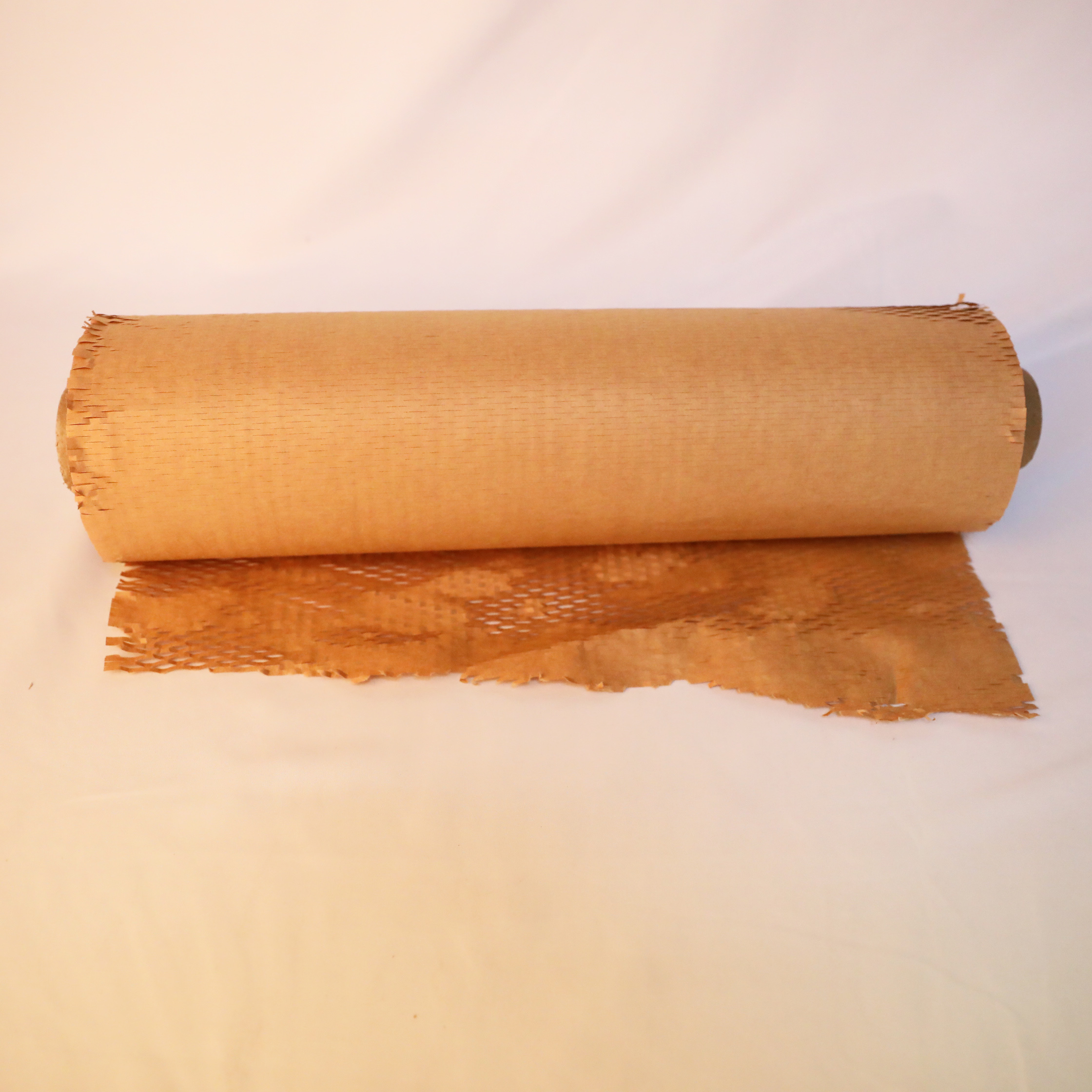 包装用のリサイクル可能な茶色のハニカム紙